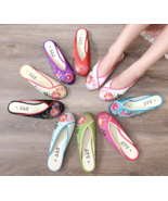 Chinese embroidered slippers / Art / Decration - €29,16 EUR