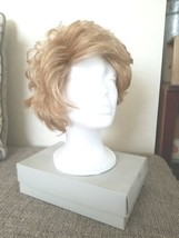 Raquel Welch Sheer Indulgence Wig Golden Blonde Layered Wavy Tag Missing - $48.51