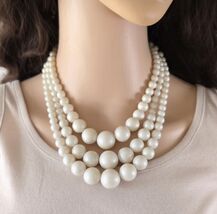 Faux Pearl Lucite Triple Strand Choker Necklace, Mid-Century Japan 1950s - €20,24 EUR