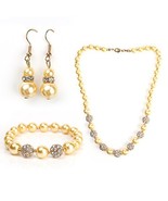 Gold Faux Pearl &amp; Crystal Set, Necklace, Earrings &amp; Bracelet - €78,17 EUR