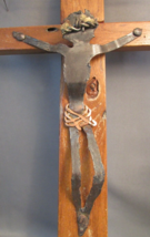 Vintage Mixed Metal &amp; Wood Crucifix Cross 3-D Art Sculpture Stunning 16&quot; X 8&quot; - £94.91 GBP