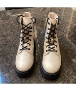 Zara Kids Girl&#39;s Lug Sole Cream Leather Ankle Boots Size 2 Side Zip &amp; La... - $568.46 MXN