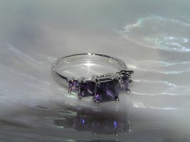 Estate Silvertone w Staggered Dark Purple Rhinestones Ring Size 7.25 – widest - £8.30 GBP