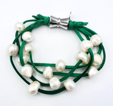 Wanted Anna Bracelet Kelly Green Magnetic Clasp - £22.15 GBP