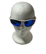 Vintage GUESS Triangle LOGO DESIGNER  MIRRORED BLUE LENSES SUNGLASSES - $85.50