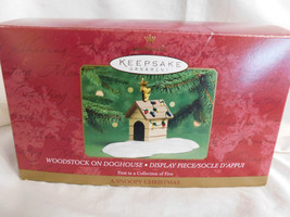 Hallmark Keepsake Ornament Woodstock on Doghouse 2000 - £8.78 GBP