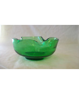 SMALL VINTAGE GREEN GLASS BOWL WITH SCALLOPED EDGES - £23.60 GBP