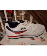 Fila II Forerunner Women&#39;s Sneakers Size 8.5M - $946.70 MXN