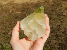 Green Calcite with Bright Inner Glow 304g Energy Healing Meditation Display - £20.54 GBP