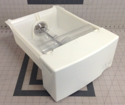 GE Refrigerator Ice Bucket Assy WR29X43993 - $59.40