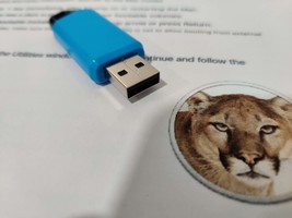 Mac OS X Mountain Lion Version 10.8.5 Flash Drive OS Installer - $25.23
