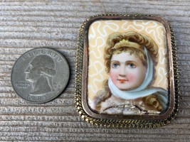 ANTIQUE HANDPAINTED ON PORCELAIN MINIATURE CAMEO BROOCH OF YOUNG GIRL  - £77.58 GBP