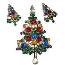 Vintage Warner 2 1/2&quot; Multicolor Glass Rhinestone Christmas Tree Brooch Earrings - £91.70 GBP