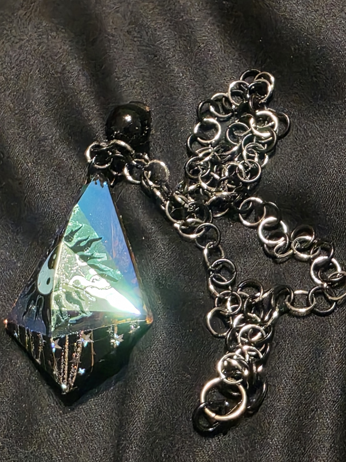 &quot;Dees Eez Blok Voodo Majeek mann&quot; crystal transfer choker.C.2025 - $27.00