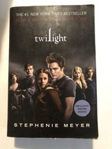 The Twilight Saga: Twilight by Stephenie Meyer (2008, Trade Paperback) - $5.00