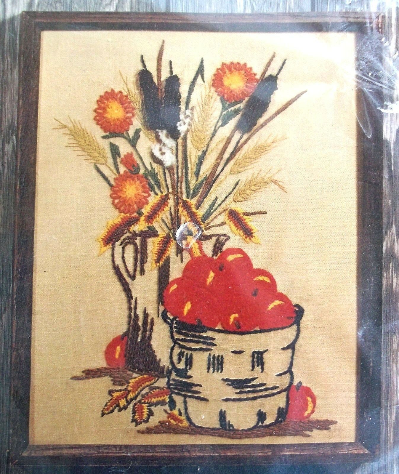 Apples and Cattails NIP 11 by 14 Crewel Kit LeeWards 1976 Stamped Fabric - £15.57 GBP