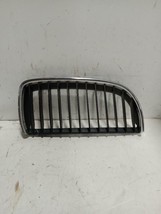 Passenger Grille Sedan Upper Bumper Mounted Fits 07-08 BMW 328i 714843 - $667.23 MXN