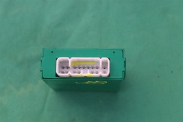 Toyota 4x4 4WD Transfer Case Control Module Computer 89533-35090 image 3