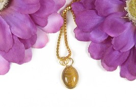 BIAGI TIGER&#39;S EYE SCARAB Pendant Vintage NECKLACE Box Chain Goldtone 20&quot; - $419.43 MXN
