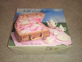 1998 Vintage Mini Tea Set with Basket 16 Piece Set Noble Excellence Bears NIB - £47.46 GBP