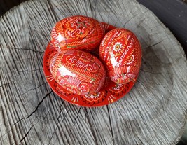 Set Wooden Easter Eggs on Plate Painted Handmade Ukrainian Pysanky Pysanka 5&#39;&#39; - £11.37 GBP