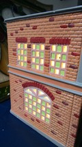 Snow Village Apothecary Lighted House 9 X 6&quot; Showroom Model - £58.25 GBP