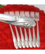 8 INTERNATIONAL HOLMES &amp; EDWARDS ROMANCE SILVERPLATE 7 3/4&quot; Dinner Forks - $375.87 MXN