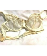 Vintage Ivory Embroidered Wacoal Bra - $34.00