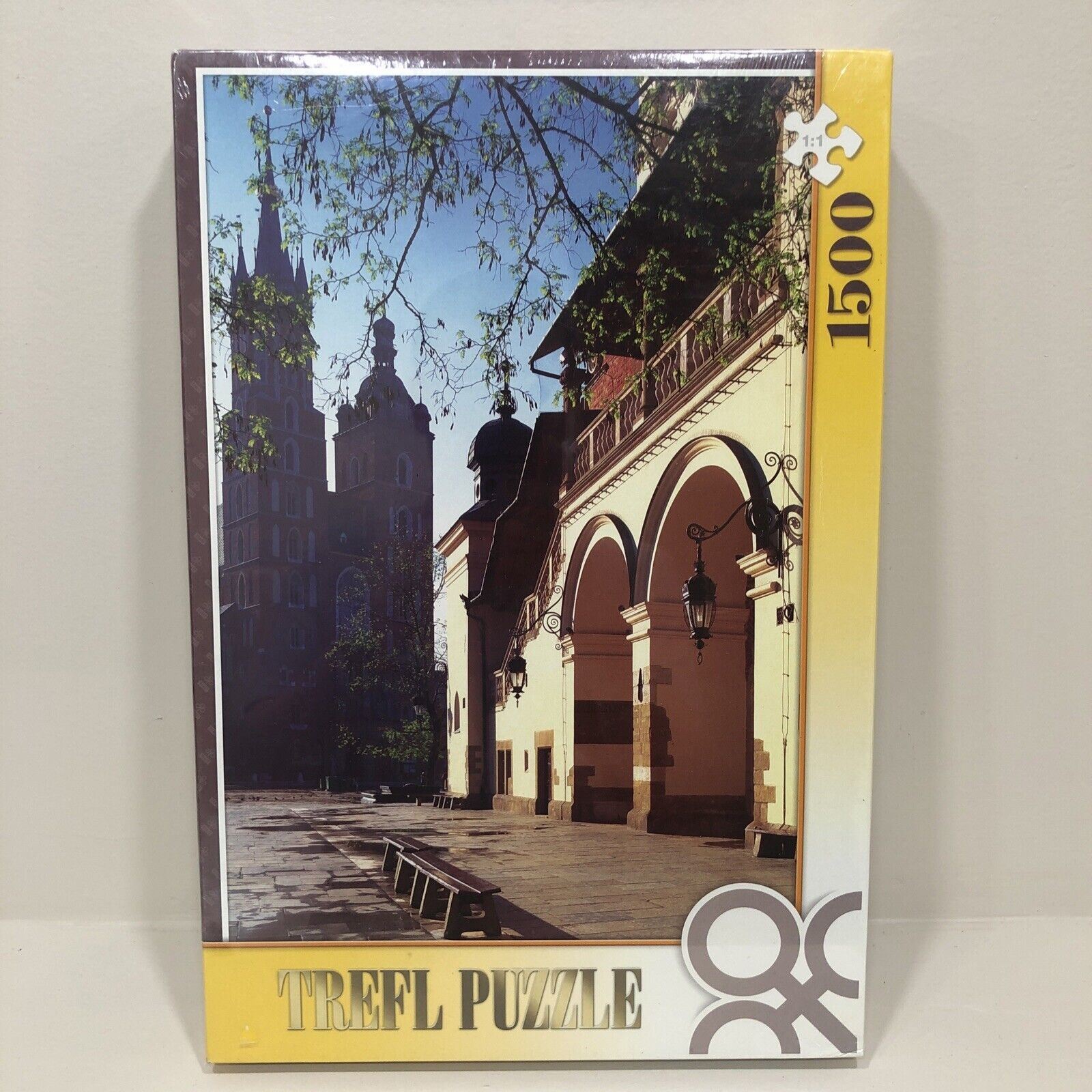 Trefl 1500 Piece Puzzle - 26058 Cloth Hall & The Church of Our Lady, Cracow NEW - $23.21
