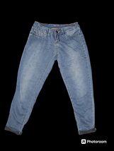 Cuffed Bottom Stretchy Denim Capris - $7.99