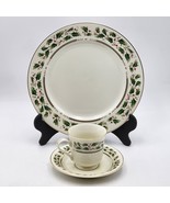 ROYAL LIMITED Holly Holiday 12 Piece Dinnerware Set Japan J-9821 in Box ... - $56.16 CAD