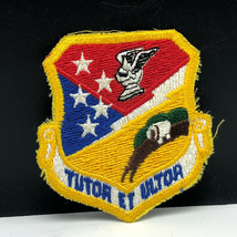 MILITARY PATCH VINTAGE air force usaf militaria usa gold tutor et ultoa stars - $13.81
