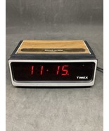 Timex Red LED Digital Display Snooz-Alarm Clock Model 5201-503 Snooze - $652.15 MXN