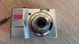 Fotocamera digitale Panasonic Lumix DMC LS80 8,0 megapixel funziona - £42.82 GBP