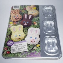 Wilton 2105-2120 Bite Sized Bunny Pan 1996 9 Molds Cookies Cakes Rice Tr... - £11.95 GBP