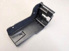 2009-2011 Acura TL Passenger Right side Skirt Inner Garn Bracket 08F04TK... - $37.61