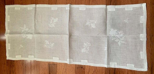 Vintage White Emboidery Flower Linen Table Runner #14w - $20.28