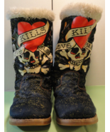 RARE ED HARDY LOVE KILLS SLOWLY FAUX FUR BLUE GOLD BOOTS WOMENS SIZE 6 - $2,376.45 MXN