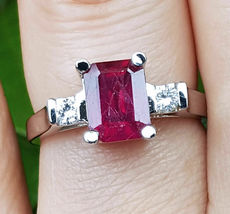 2.1Ct Emerald Cut Ruby &amp; Diamond Women&#39;s Three Stone Ring 14K White Gold Over - £74.96 GBP