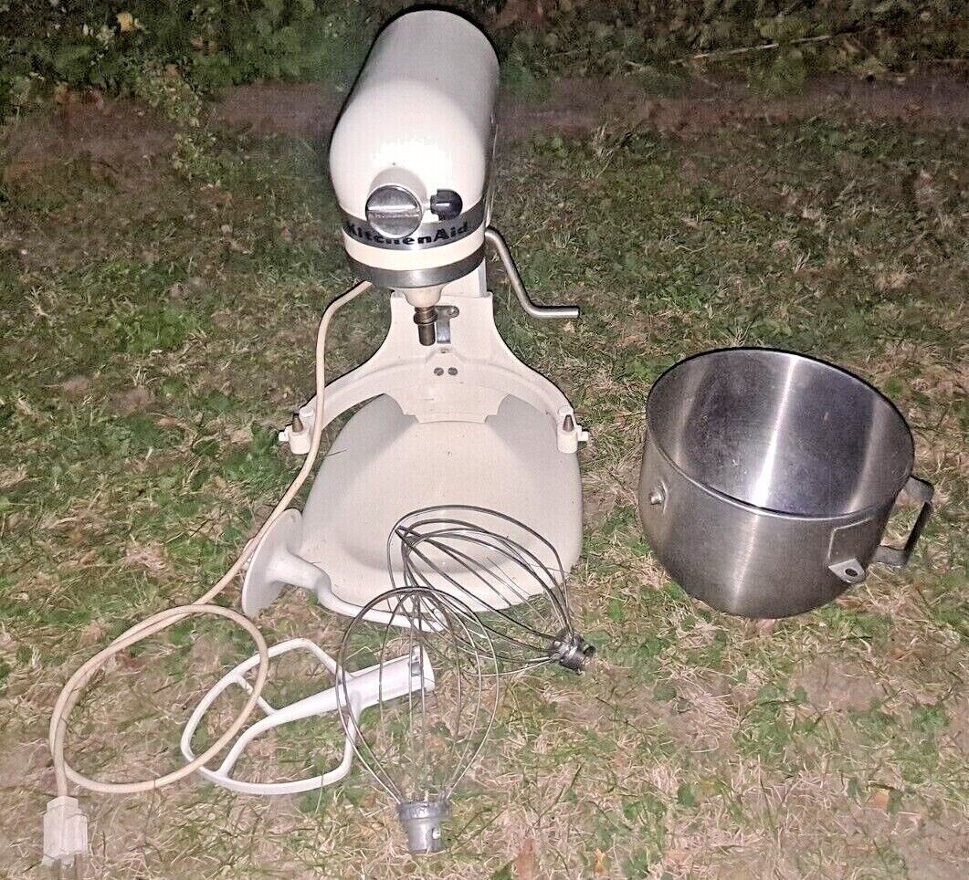 KitchenAid K5SS White Heavy Duty Series 5qt Lift Stand Mixer W Bowl