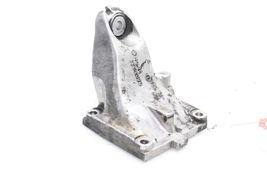 86-93 MERCEDES-BENZ W124 300E Left Driver Side Motor Mount Bracket F4020 image 2