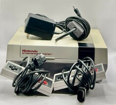 Nintendo Entertainment System NES Console - Gray [NES-001] (Nintendo, 1985) - $80.00