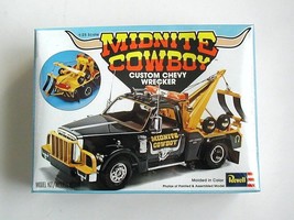 FACTORY SEALED Midnite Cowboy Custom Chevy Wrecker Truck by Revell #H-1383 - £79.92 GBP