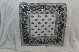 BANDANA WHITE PAISLEY SET OF 3 - £6.54 GBP