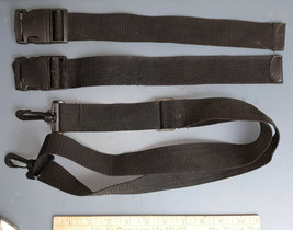 21LL10 NYLON STRAP HARDWARE, 1-1/2&quot;: 2 DISCONNECTS, 2 CARABINERS, VERY G... - £4.55 GBP