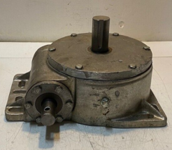 Speed Reducer Gearbox 35mm 2-5/8" Shaft National 471760 THE S30400 - $145.49
