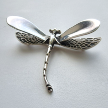 925 STERLING SILVER 3D TEXTURED DRAGONFLY BROOCH - $55.17