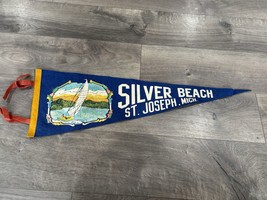 Rare Vintage 1960/1970 Silver Beach St. Joseph, Michigan Souvenir Pennant - $1,827.91 MXN