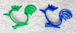 Pair Hard Plastic Rooster Standing Napkin Rings Green Blue - $9.90