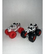 2 Monster Jam Monster Truck Monster Mutt Dalmatians Scale 1:64 Diecast - $461.68 MXN